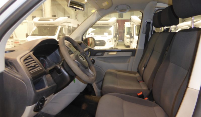 
								VOLKSWAGEN Transporter Kombi TN 2.0 TDI 150 CV lleno									