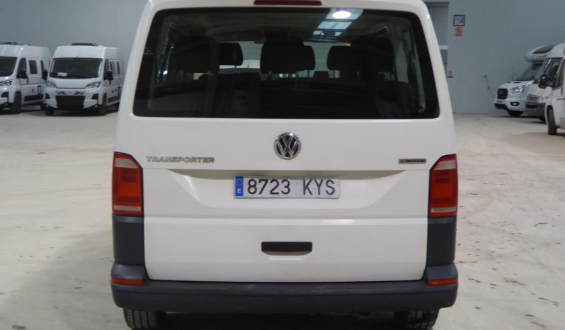 
								VOLKSWAGEN Transporter Kombi TN 2.0 TDI 150 CV lleno									