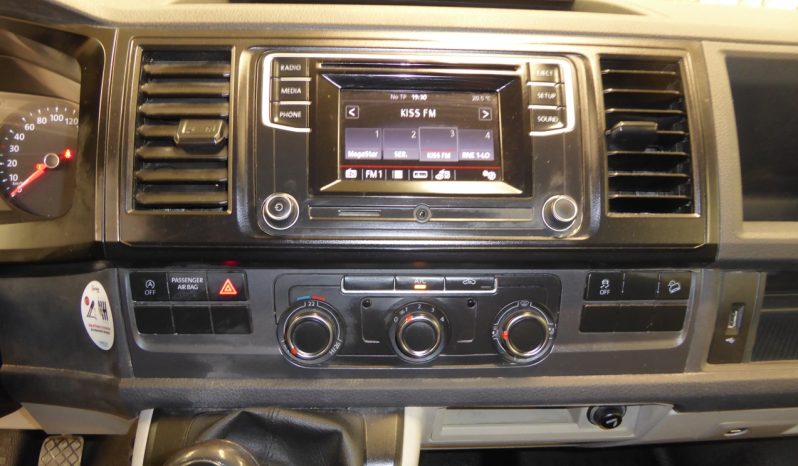 
								Volkswagen Transporter Furgon Corto TM 2.0 TDI 150CV, 4 motion lleno									