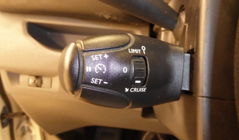
								CITROEN JUMPY Talla M BlueHDi 100CV Confort lleno									