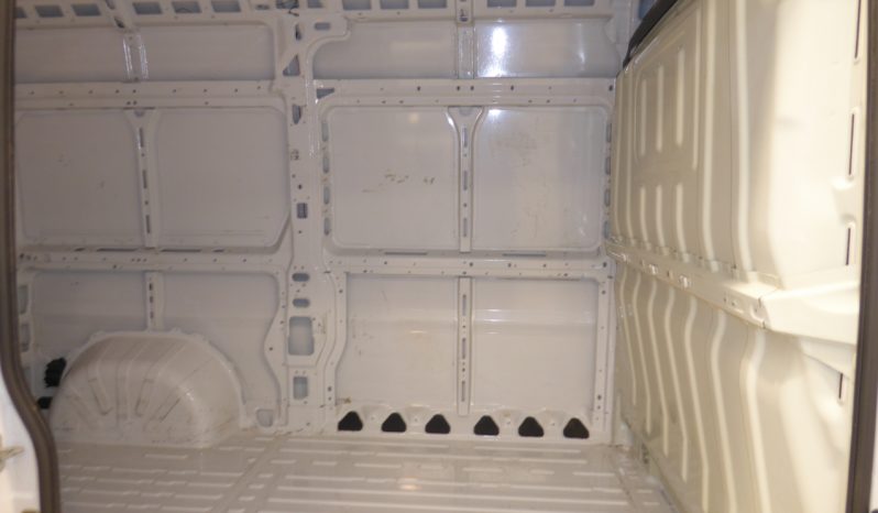 
								FIAT DUCATO 33 2.3 Multijet Furgon medio Alto 96kW lleno									