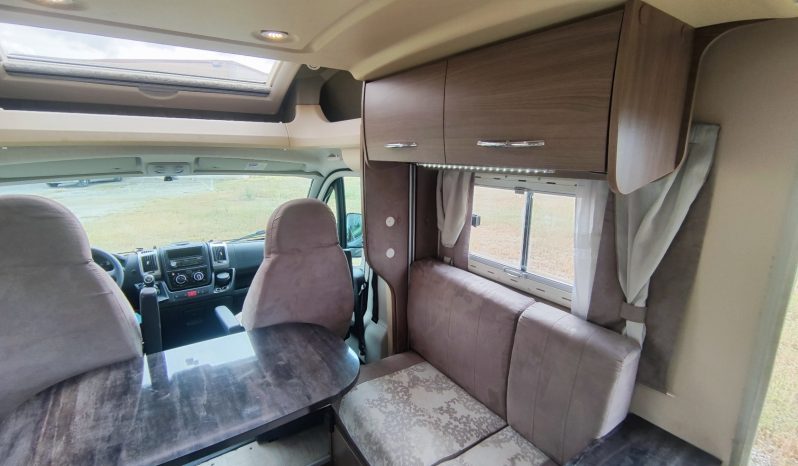 
								CHAUSSON WELCOME 69 PERFILADA 5 PLAZAS CAMA FRANCESA lleno									