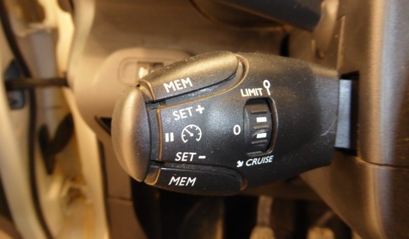 
								CITROEN Berlingo Talla M BlueHDi 100 FEEL L1H1 lleno									