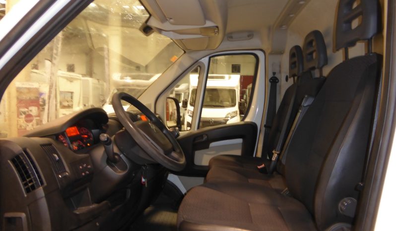 
								Citroen Jumper BlueHDi 130CV Furgon 35L4H3 lleno									