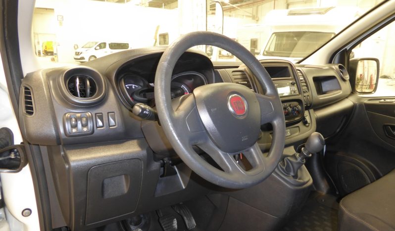 
								Fiat Talento 1.2 Base Largo 2.0 MJet 120CV lleno									