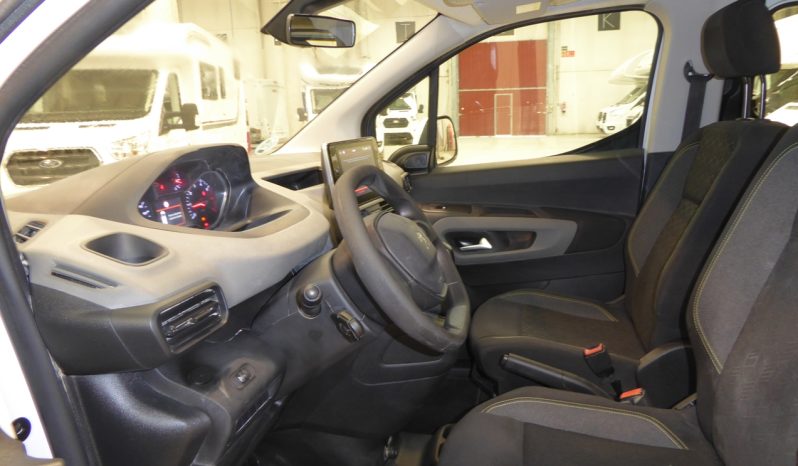 
								Peugeot Rifter Active Long BlueHDi 100CV lleno									