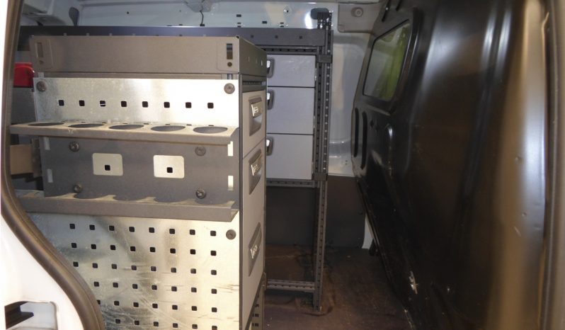 
								RENAULT Kangoo Furgon Profesional dCi 80CV Euro 6 lleno									