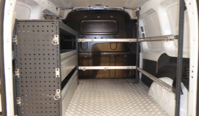 
								RENAULT Kangoo Furgon Profesional dCi 80CV Euro 6 lleno									