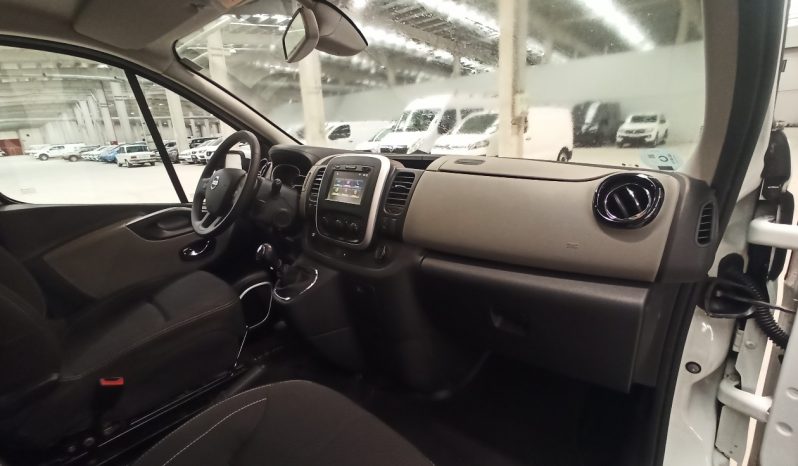 
								NISSAN NV-300 L1H1 – 8 PLAZAS – CAMPER 4 DORMIR TECHO ELEVABLE lleno									