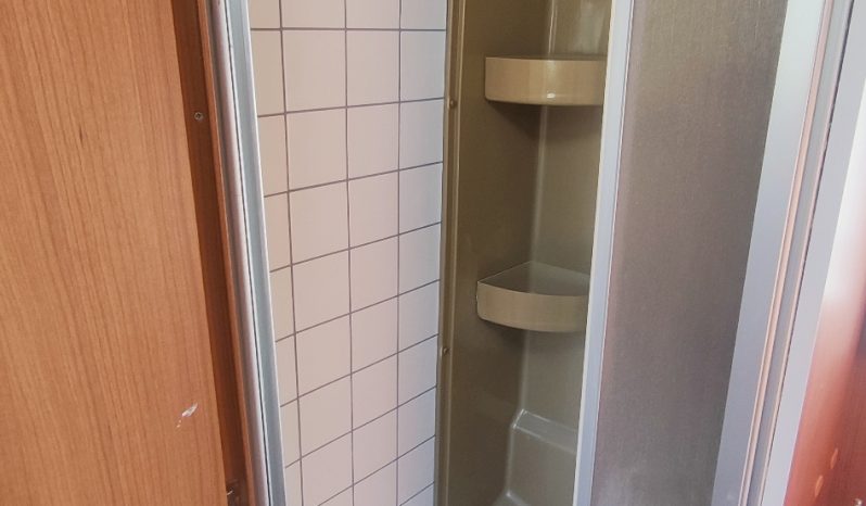 
								ELNAGH T-LOFT 58 PERFILADA 4P. CAMA ISLA poquisimos kms lleno									