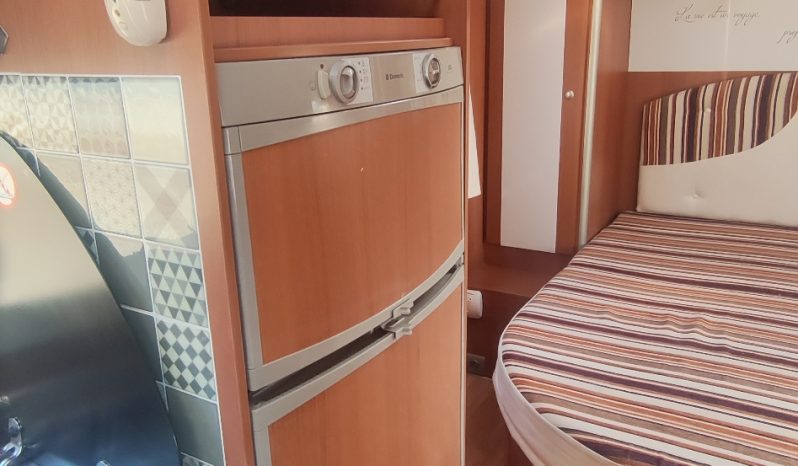 
								ELNAGH T-LOFT 58 PERFILADA 4P. CAMA ISLA poquisimos kms lleno									