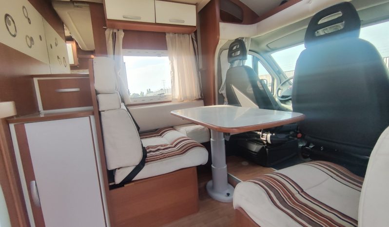 
								ELNAGH T-LOFT 58 PERFILADA 4P. CAMA ISLA poquisimos kms lleno									