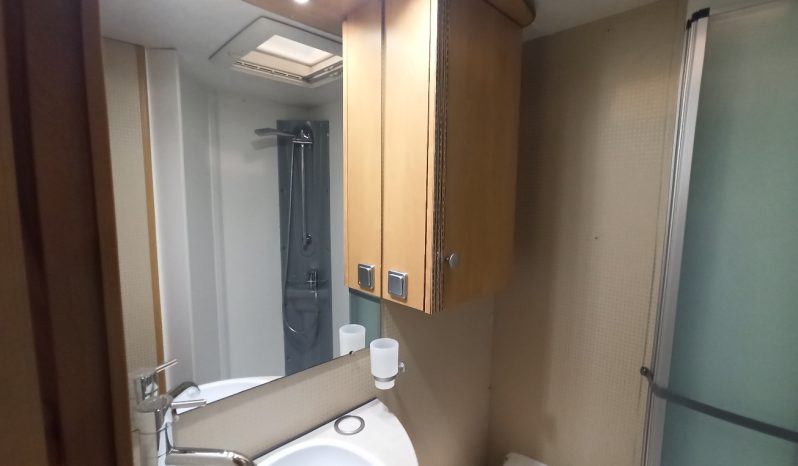 
								PILOTE AVENTURA P690L – CAMA TRANSVERSAL, MALETERO GRANDE lleno									