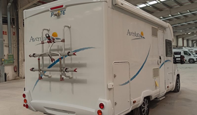
								PILOTE AVENTURA P690L – CAMA TRANSVERSAL, MALETERO GRANDE lleno									