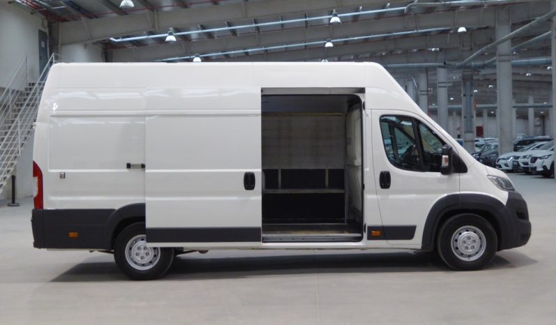 
								Citroen Jumper BlueHDi 130CV Furgon 35L4H3 lleno									