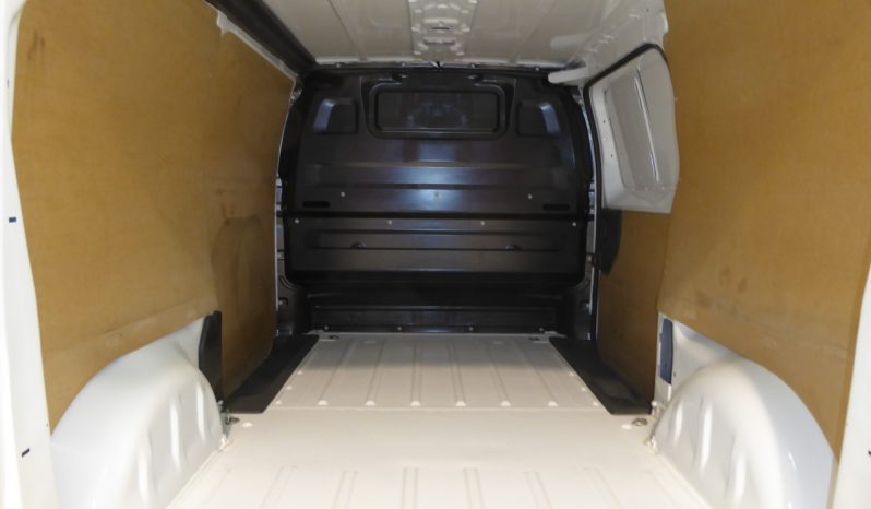 
								CITROEN JUMPY Talla M BlueHDi 100CV Confort lleno									