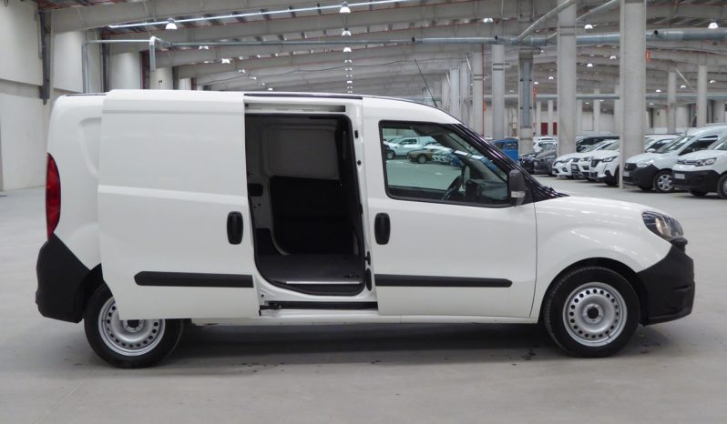
								Fiat Doblo 1.6 Mjet 105 CV maxi L2 lleno									