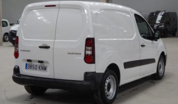
									PEUGEOT Partner Furgon Confort L1 1.6 HDi 75 CV lleno								