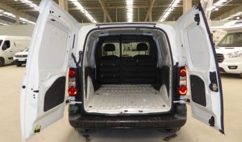 
									PEUGEOT Partner Furgon Confort L1 1.6 HDi 75 CV lleno								