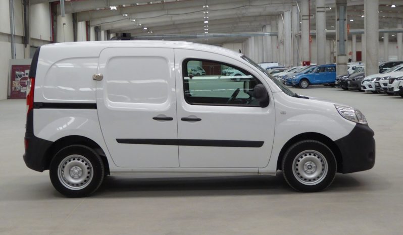 
								RENAULT Kangoo Furgon Profesional dCi 80CV Euro 6 lleno									