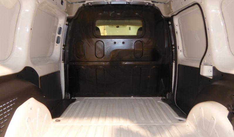 
								RENAULT Kangoo Furgon Profesional dCi 80CV Euro 6 lleno									