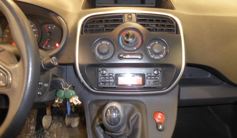 
								RENAULT Kangoo Furgon Profesional dCi 80CV Euro 6 lleno									