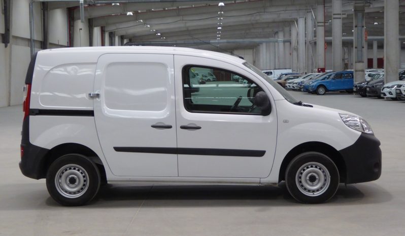 
								RENAULT Kangoo Furgon Profesional dCi 80CV Euro 6 lleno									