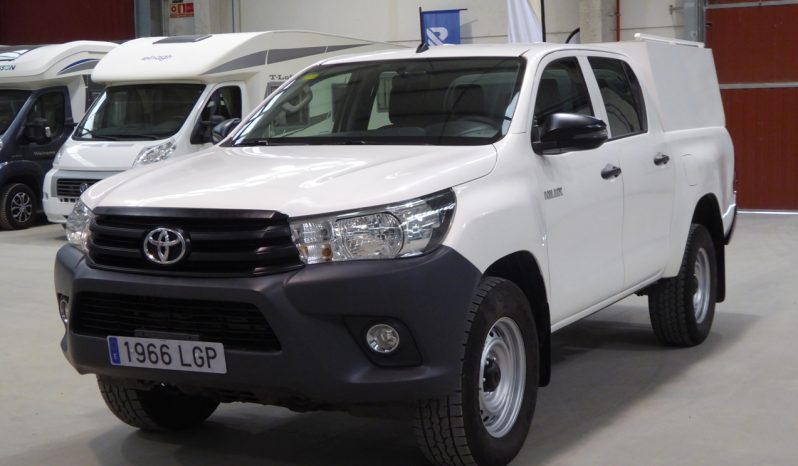 Toyota Hilux 2.4 D4D Cabina Doble GX caja cerrada