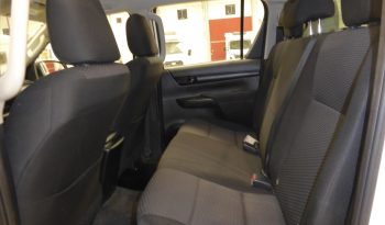 
									Toyota Hilux 2.4 D4D Cabina Doble GX caja cerrada lleno								