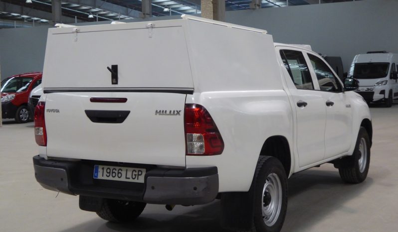 
								Toyota Hilux 2.4 D4D Cabina Doble GX caja cerrada lleno									