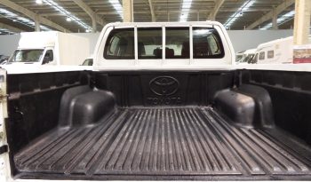 
									Toyota Hilux 2.4 D4D Cabina Doble GX lleno								