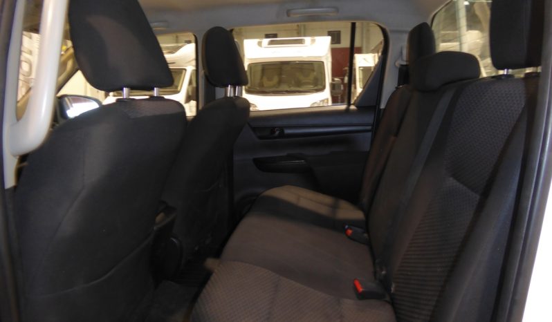 
								Toyota Hilux 2.4 D4D Cabina Doble GX lleno									
