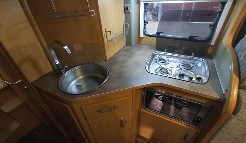 
								PILOTE AVENTURA P690L – CAMA TRANSVERSAL, MALETERO GRANDE lleno									