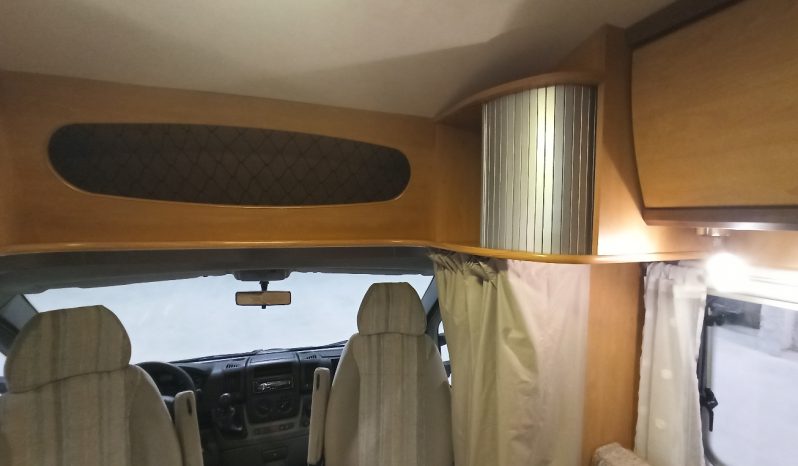 
								PILOTE AVENTURA P690L – CAMA TRANSVERSAL, MALETERO GRANDE lleno									
