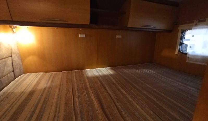
								PILOTE AVENTURA P690L – CAMA TRANSVERSAL, MALETERO GRANDE lleno									