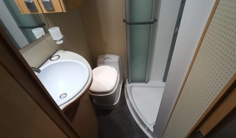 
								PILOTE AVENTURA P690L – CAMA TRANSVERSAL, MALETERO GRANDE lleno									