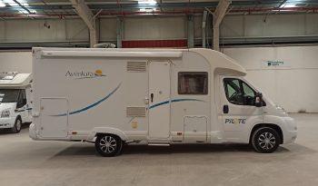 
									PILOTE AVENTURA P690L – CAMA TRANSVERSAL, MALETERO GRANDE lleno								
