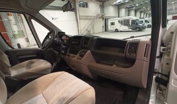 
									PILOTE AVENTURA P690L – CAMA TRANSVERSAL, MALETERO GRANDE lleno								