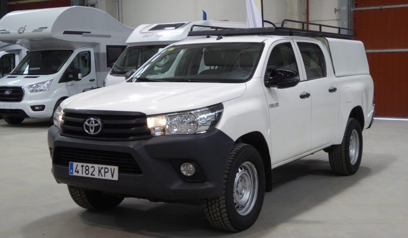 Toyota Hilux 2.4 D4D Cabina Doble GX caja cerrada