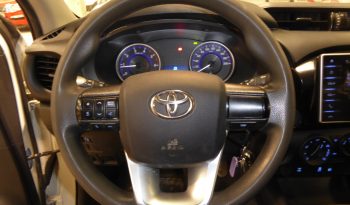 
									Toyota Hilux 2.4 D4D Cabina Doble GX caja cerrada lleno								