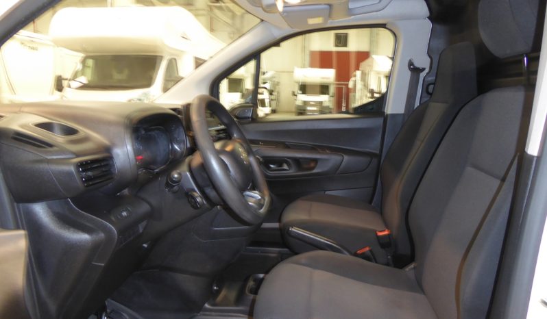 
								CITROEN BERLINGO Talla M BlueHDi 100 CV CONTROL lleno									