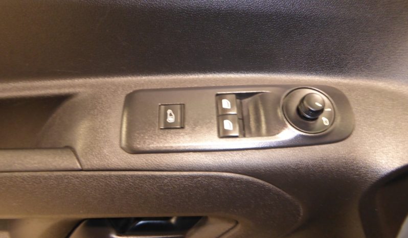 
								CITROEN BERLINGO Talla M BlueHDi 100 CV CONTROL lleno									