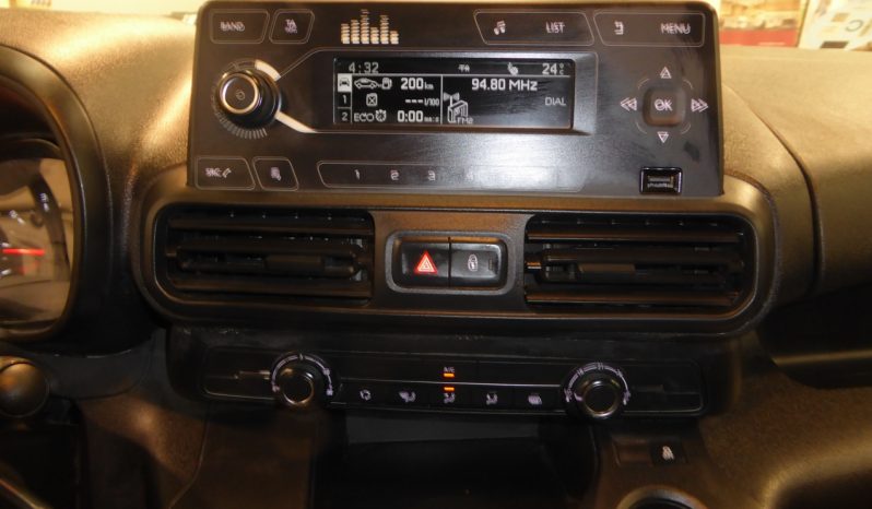 
								CITROEN BERLINGO Talla M BlueHDi 100 CV CONTROL lleno									