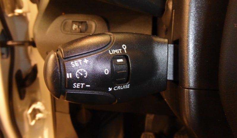 
								CITROEN BERLINGO Talla M BlueHDi 100 CV CONTROL lleno									