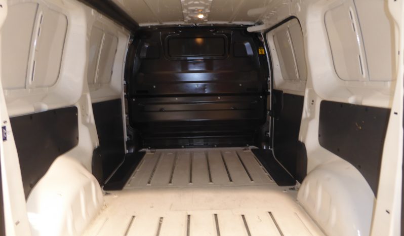 
								CITROEN JUMPY Talla M BlueHDi 100CV Confort lleno									