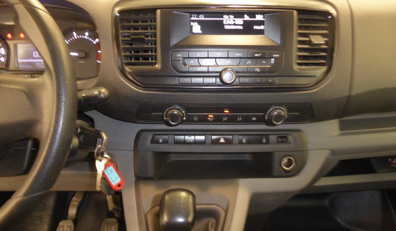 
								CITROEN JUMPY Talla M BlueHDi 100CV Confort lleno									