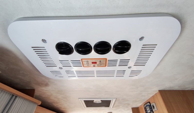 
								ELNAGH BARON 6 P. CAPUCHINA LITERAS FIAT DUCATO lleno									