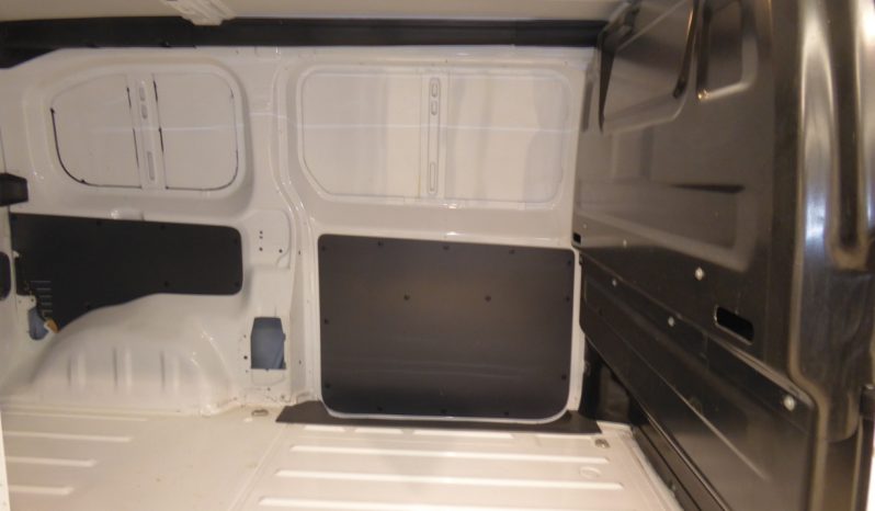 
								CITROEN JUMPY Talla M BlueHDi 100CV Confort lleno									