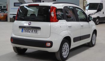 
									Fiat Panda 1.2 Lounge 70cv gasolina lleno								