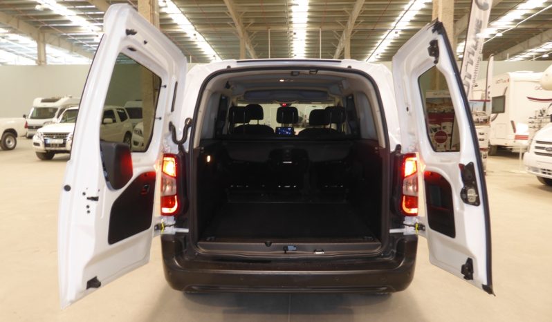 
								Peugeot Rifter Active Long BlueHDi 100CV lleno									